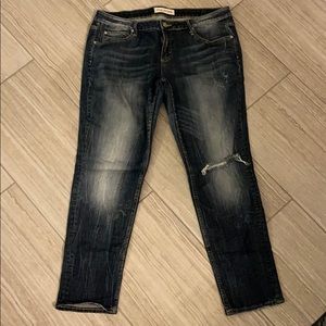 Women’s Maurices distressed skinny Jean
